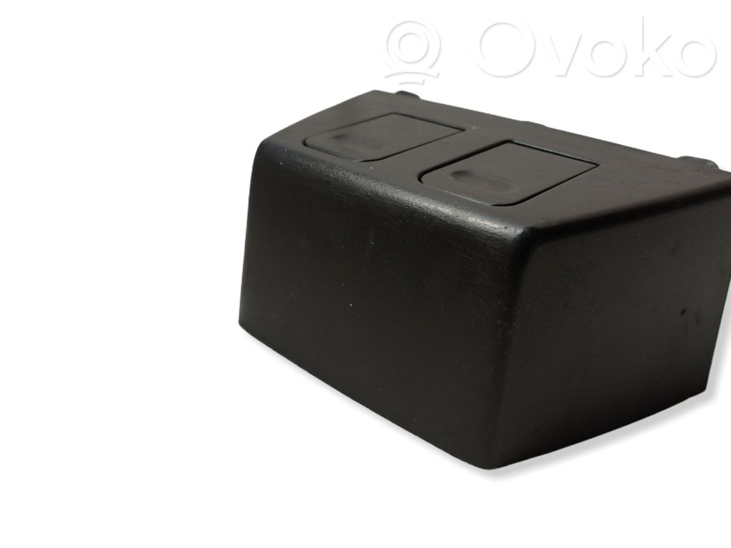 BMW 3 E46 12 V Socket (rear) 