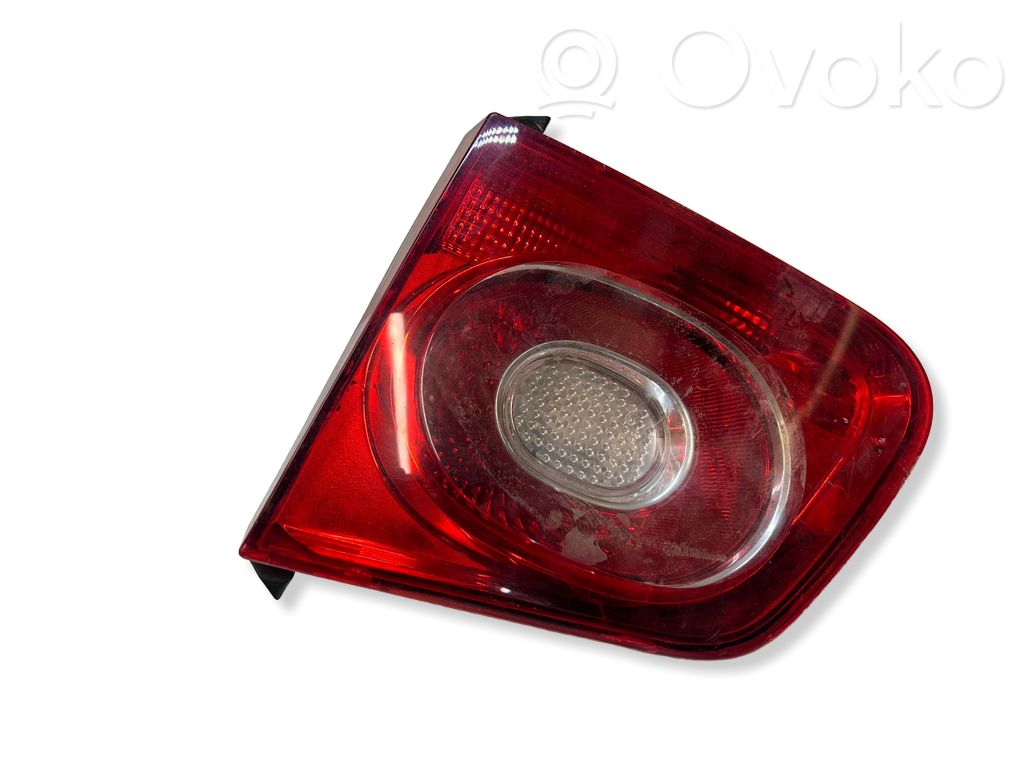 Volkswagen Tiguan Lampy tylnej klapy bagażnika 