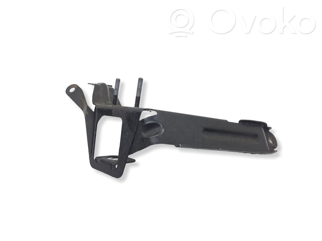 Radiator mount bracket   23781010,DX52DZF