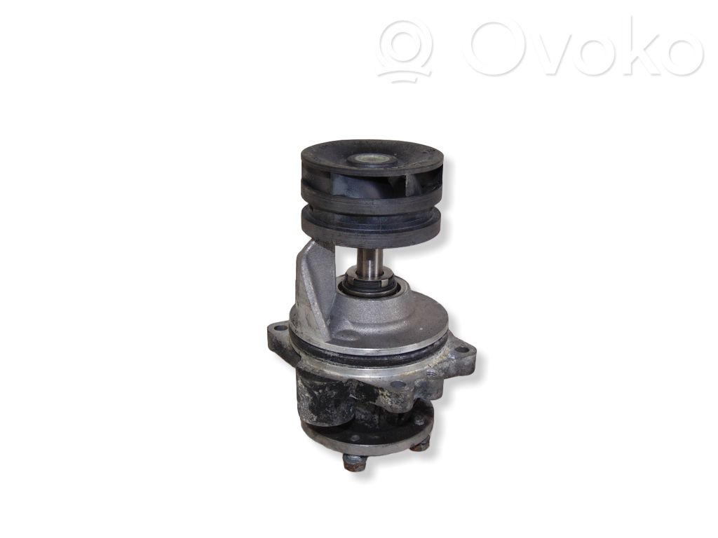 Water pump   11517838201,7838201