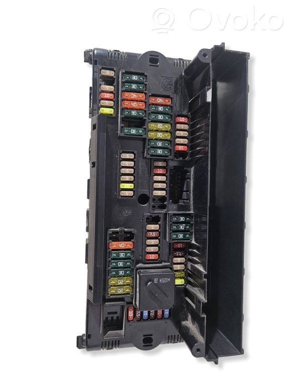 Ramka / Moduł bezpieczników   217033442E,9234421,01408214