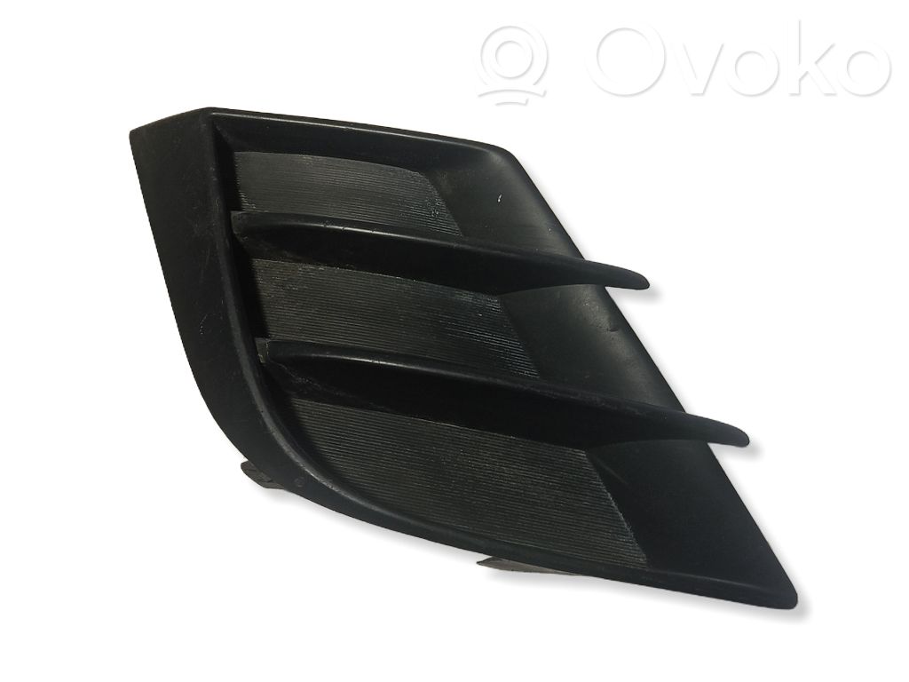 Mazda 3 II Front bumper lower grill 