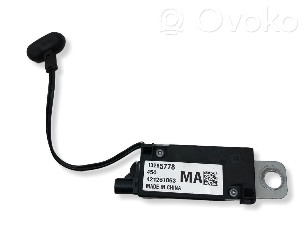 Opel Astra J Antennenverstärker Signalverstärker 