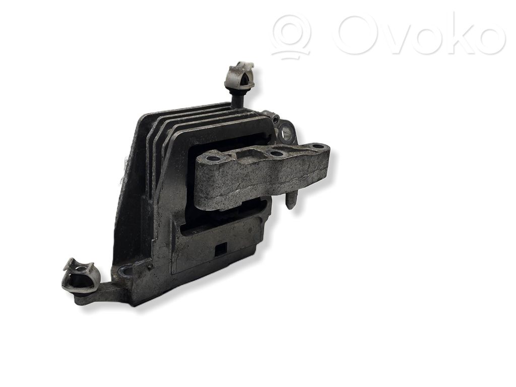 Mini One - Cooper F56 F55 Engine mount bracket 
