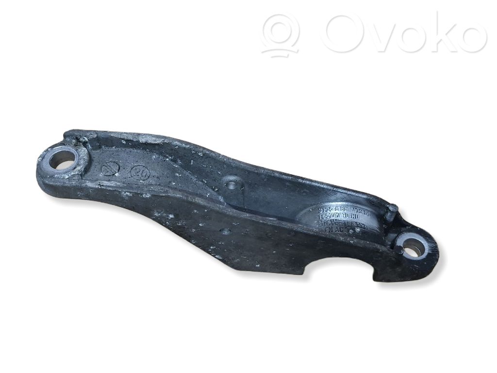 BMW 5 G30 G31 G38 Mocowanie stabilizatora osi przedniej 