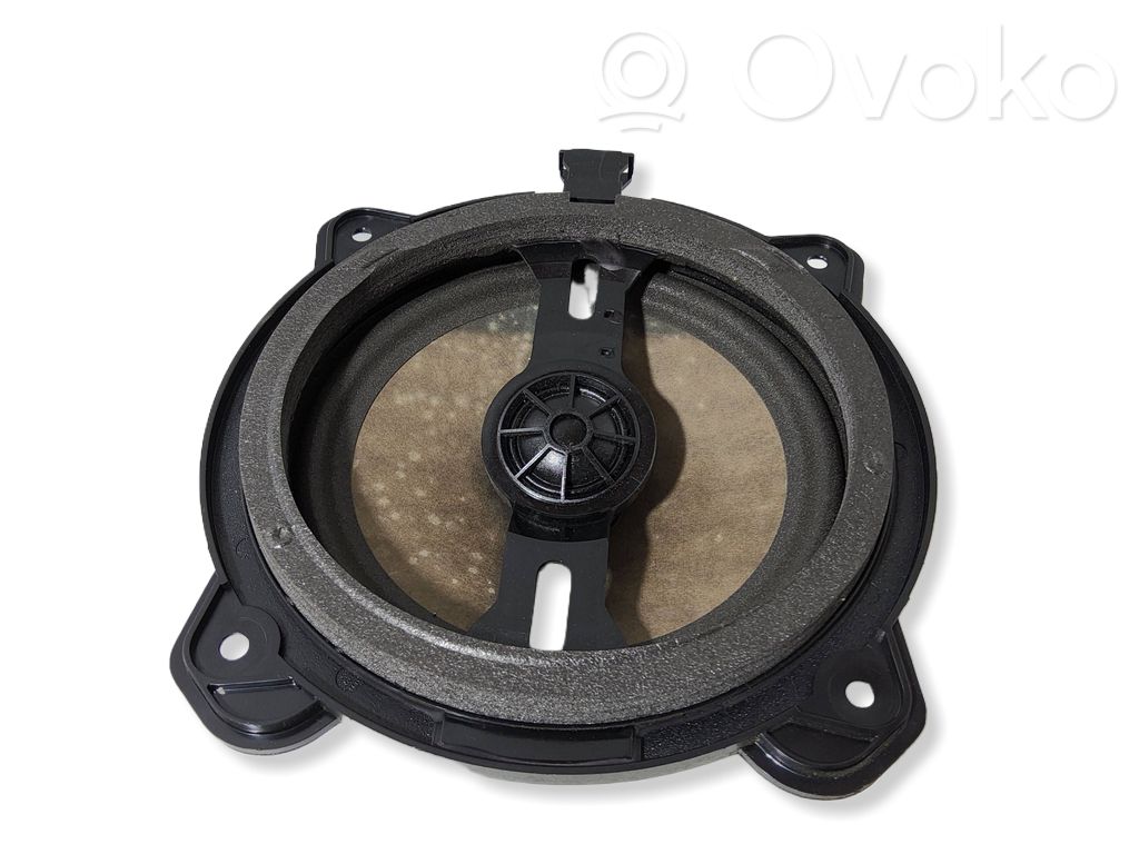 Audi A3 S3 8P Rear door speaker 