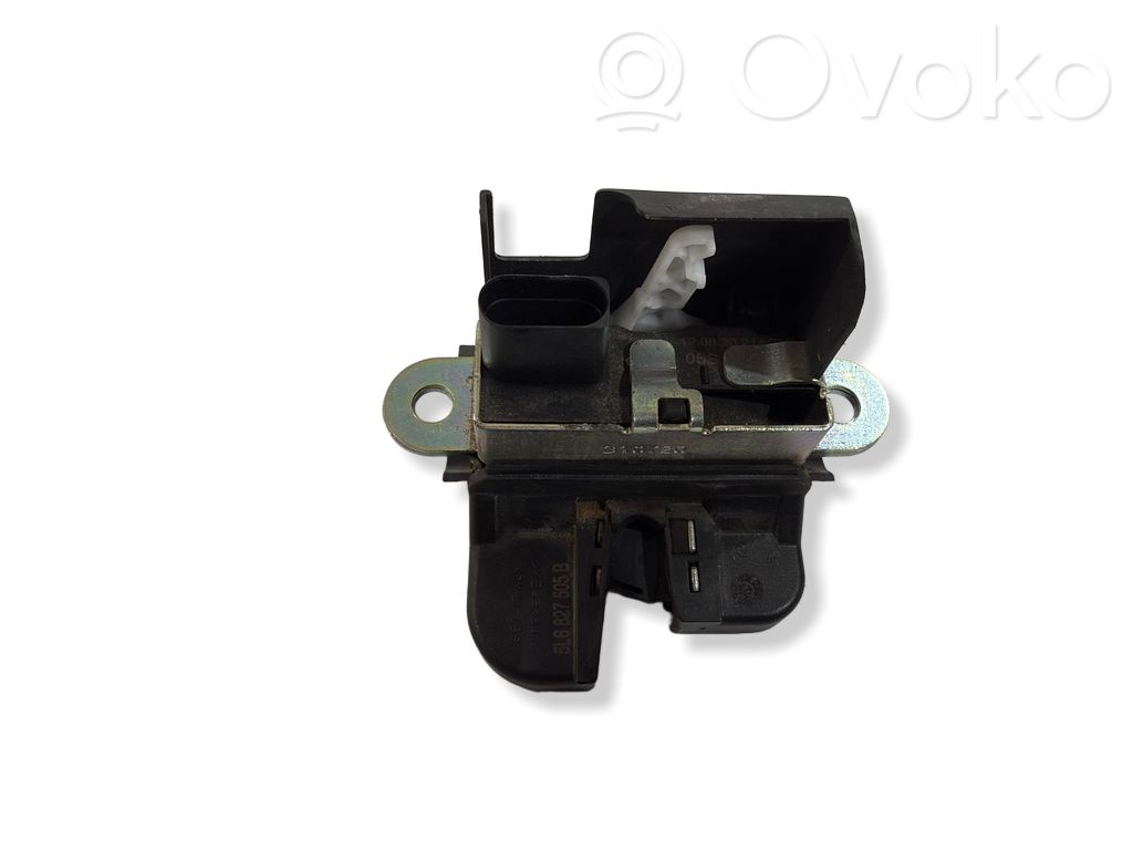 Serrure de loquet coffre   5L6827505B