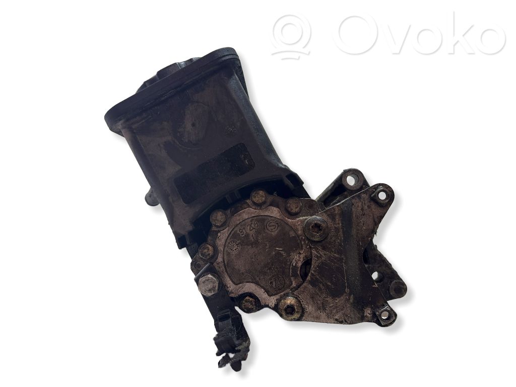 BMW 3 E46 Power steering pump 