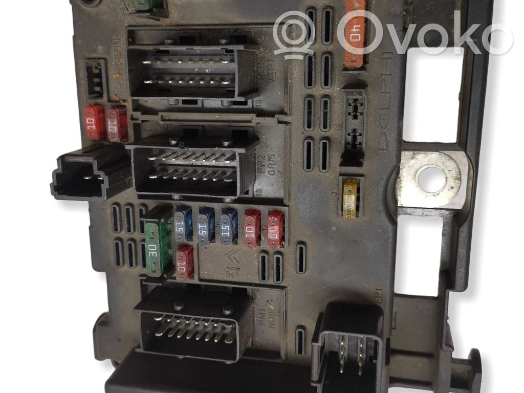 Peugeot 307 Fuse module 