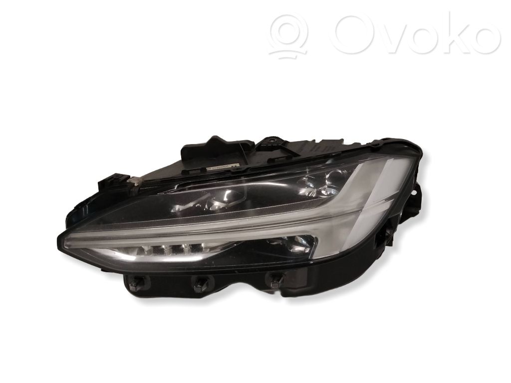 Volvo S90, V90 Scheinwerfer 