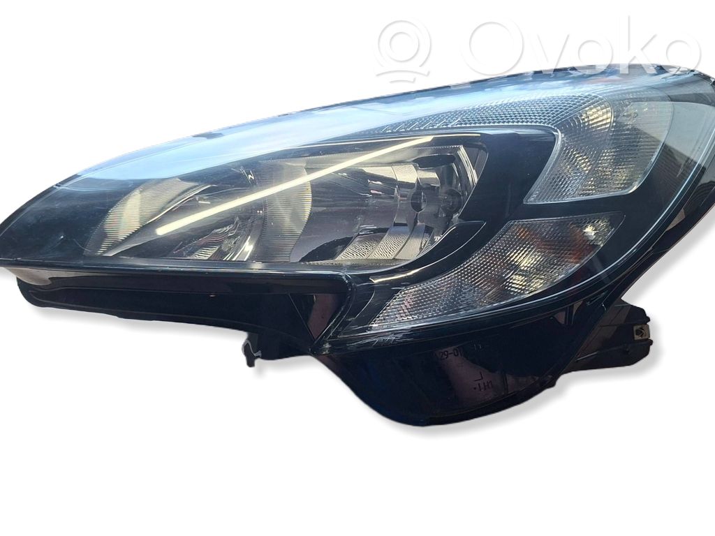Opel Corsa E Headlight/headlamp 