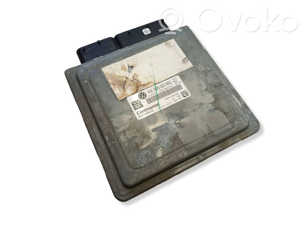 Volkswagen Jetta VI Engine control unit/module 