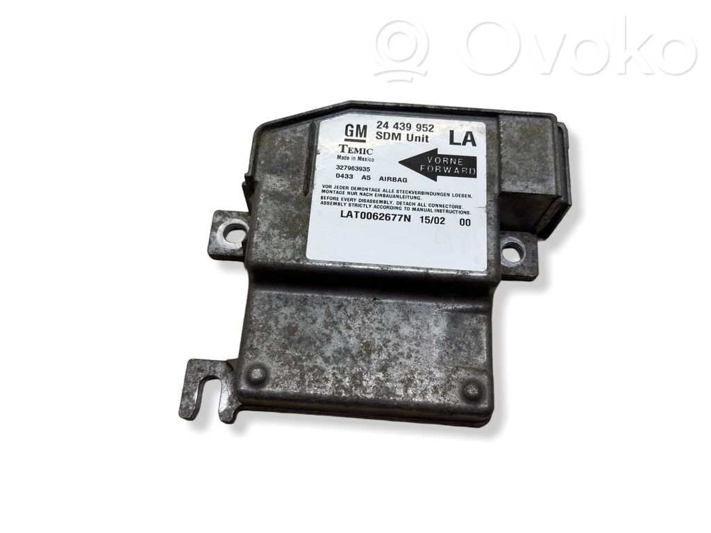 Opel Corsa C Airbag control unit/module 