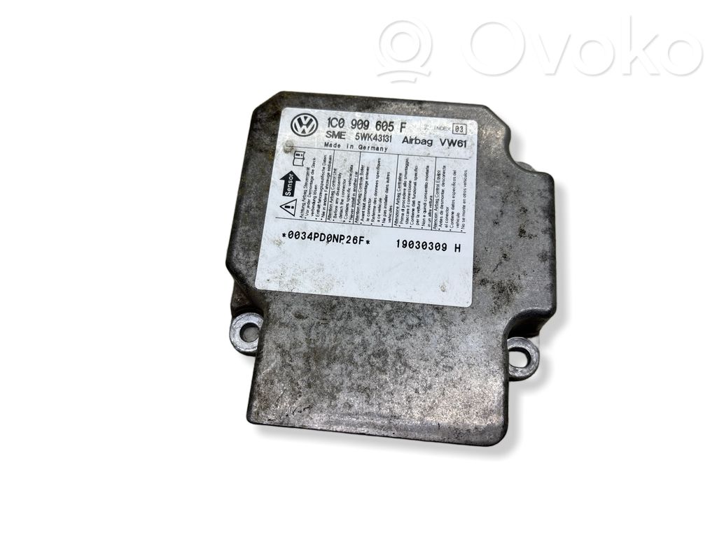 Volkswagen Golf IV Airbag control unit/module 