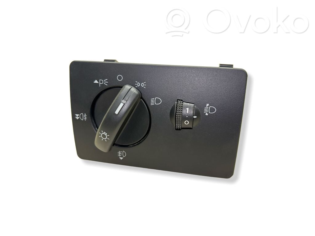 Ford Focus Light switch 