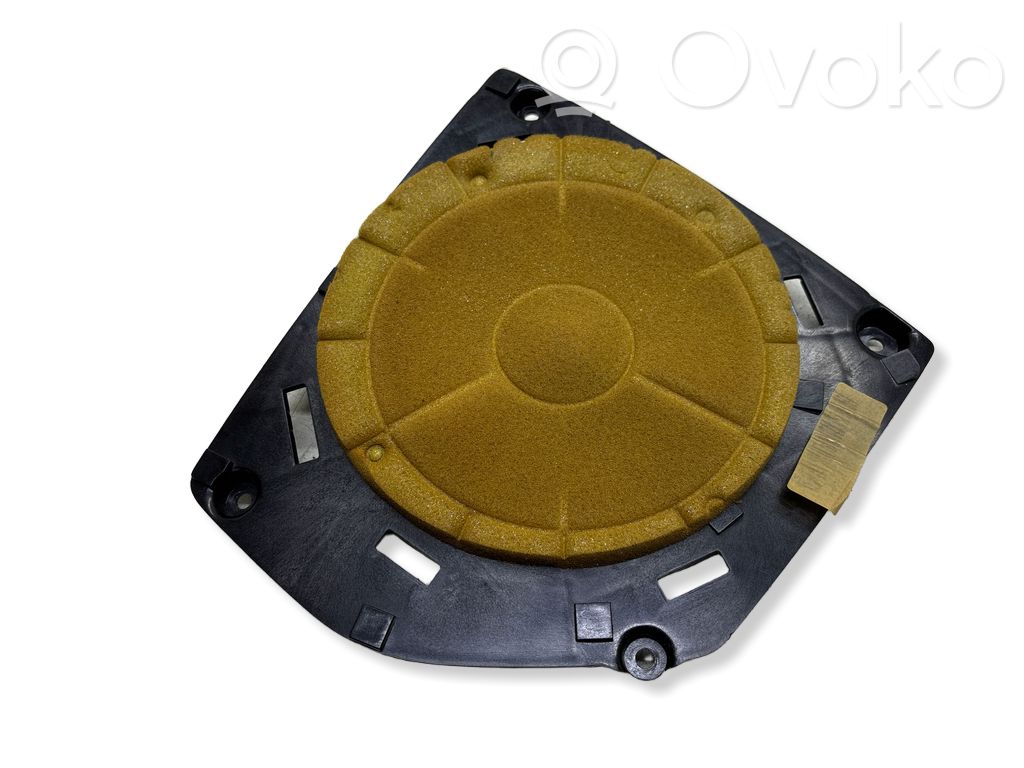 Volvo XC70 Dash center speaker trim cover 