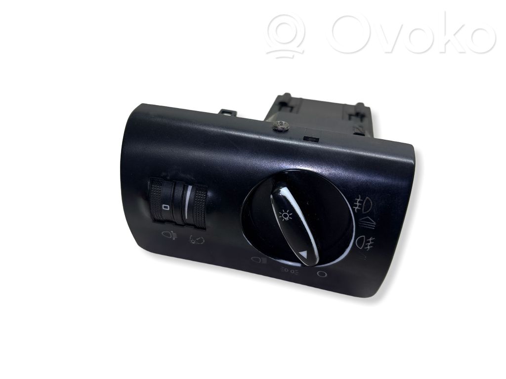 Audi A6 S6 C5 4B Light switch 