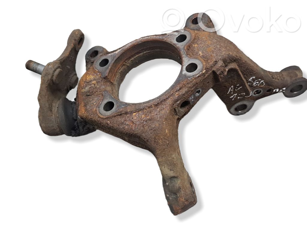 Toyota Avensis T270 Achsschenkel vorne 