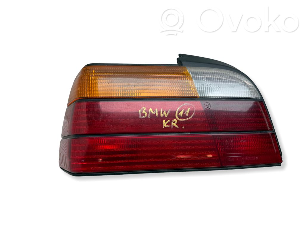 BMW 3 E36 Galinis žibintas kėbule 