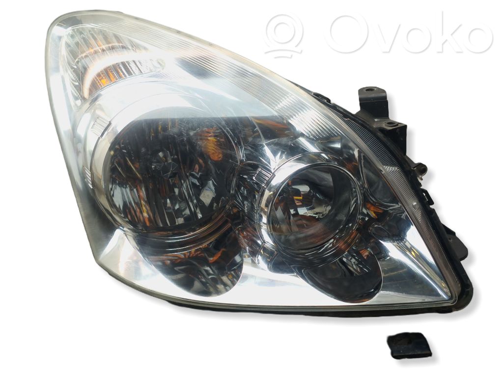 Toyota Corolla Verso AR10 Headlight/headlamp 