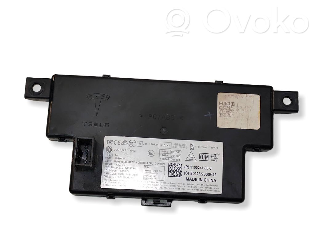 Tesla Model 3 Door central lock control unit/module 