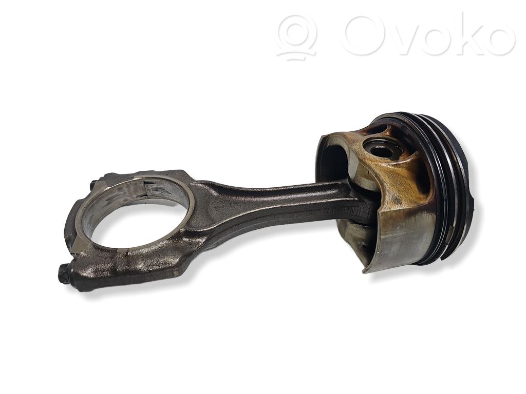 BMW 7 F01 F02 F03 F04 Stūmoklis su švaistikliu 