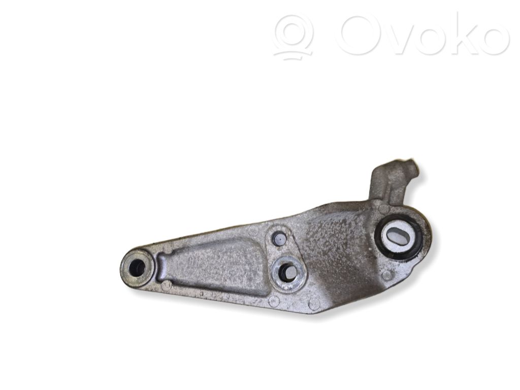Opel Corsa E Gearbox mounting bracket 