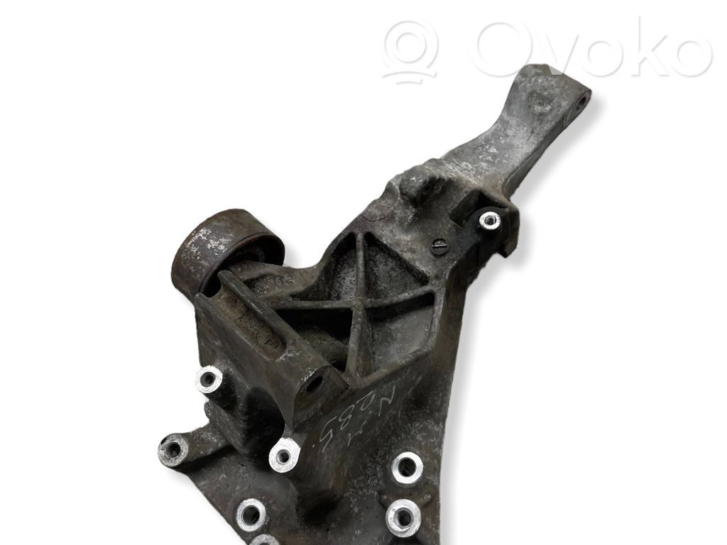 Nissan Murano Z51 Generator/alternator bracket 