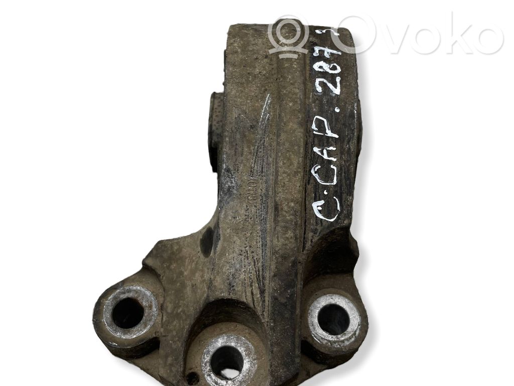 Chevrolet Captiva Engine mount bracket 
