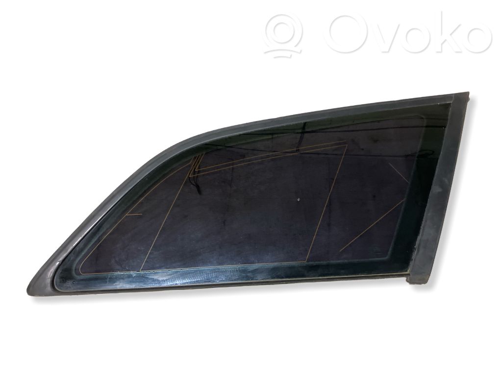 Vidrio lateral trasero