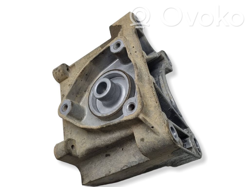 Dodge Durango Gearbox mounting bracket 
