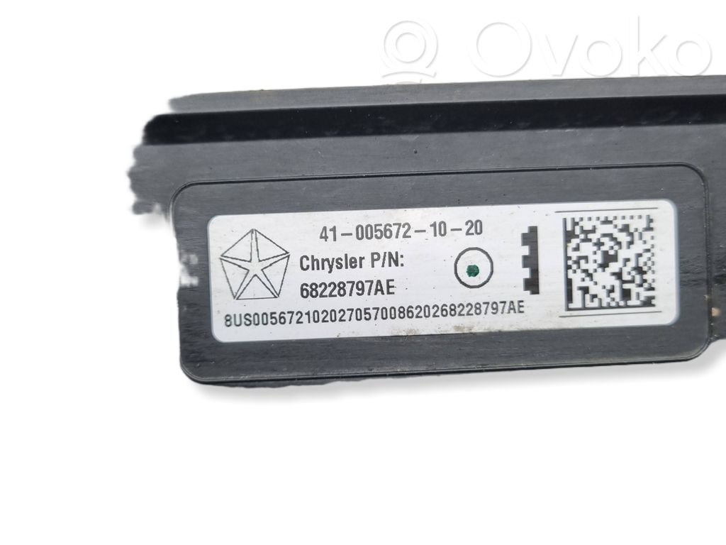 Chrysler Pacifica Sliding door control unit/module 