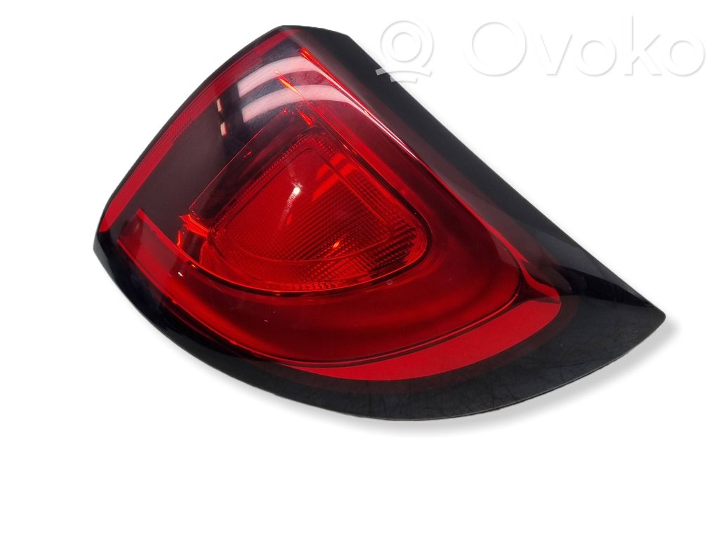 Chrysler Pacifica Rear/tail lights 