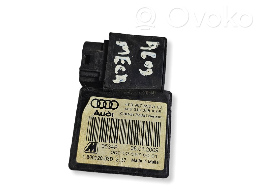 Audi A6 S6 C6 4F Capteur pédale d'embrayage 