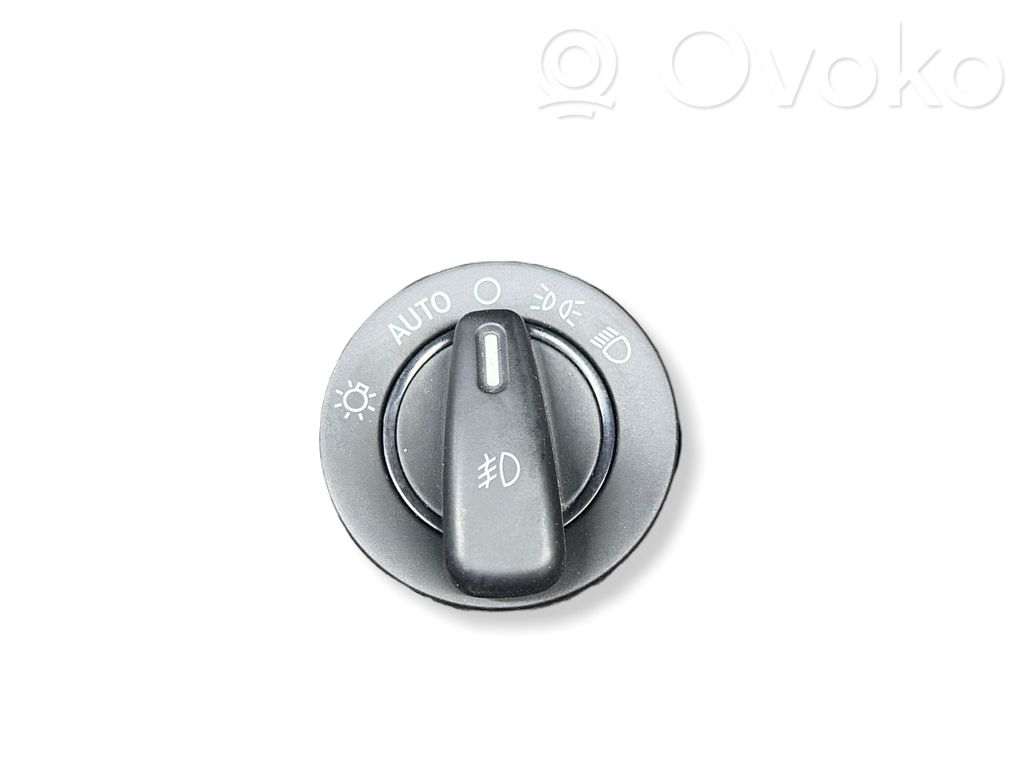 Chrysler Town & Country V Light switch 