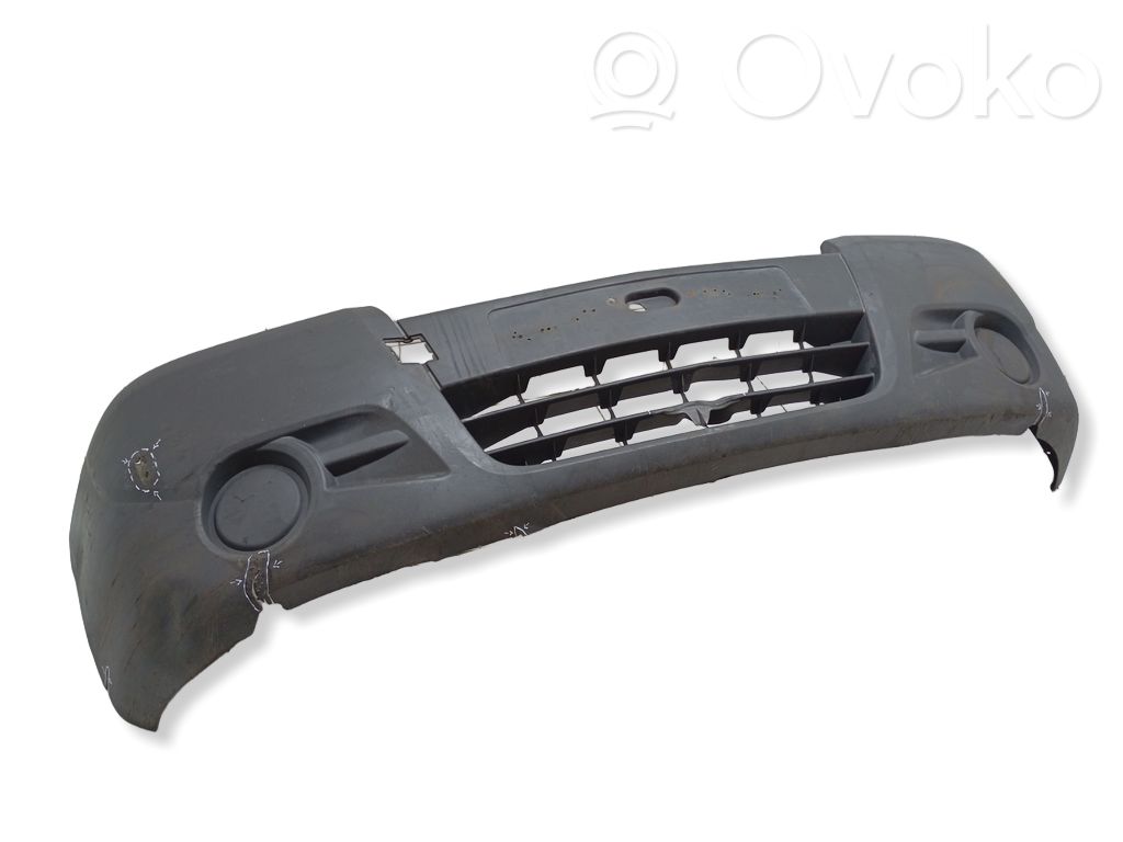 Opel Vivaro Front bumper 