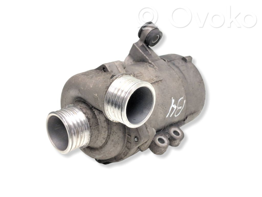 BMW 5 E60 E61 Water pump 