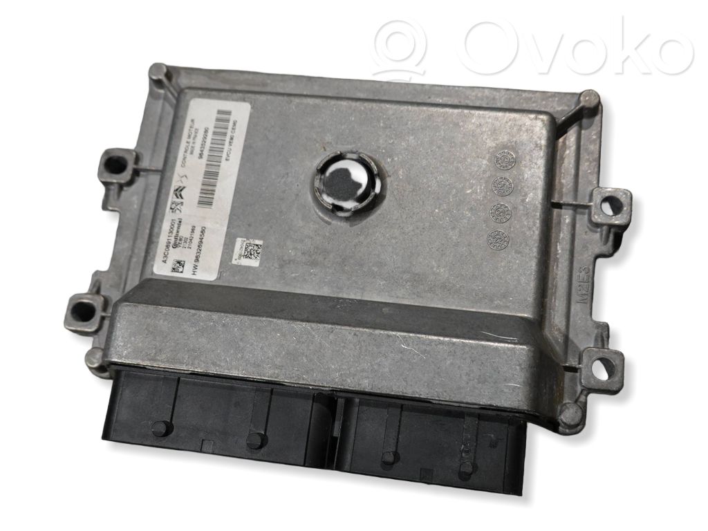 Peugeot 208 II Engine control unit/module ECU 