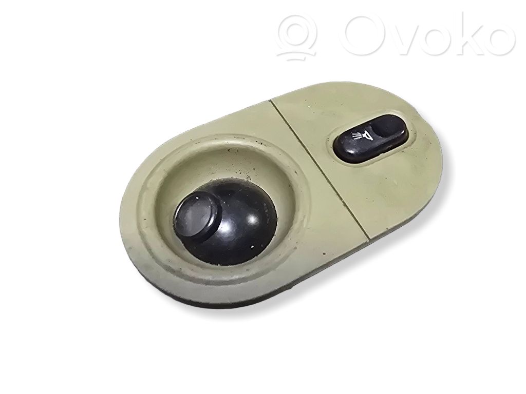 Renault Laguna I Światło fotela przedniego 