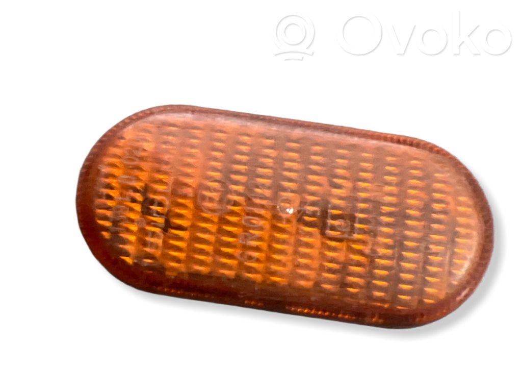Renault Laguna I Front fender indicator light 