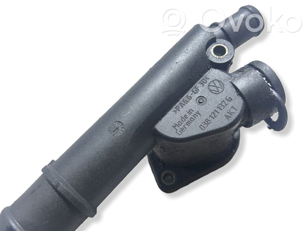 Audi A4 S4 B7 8E 8H Engine coolant pipe/hose 