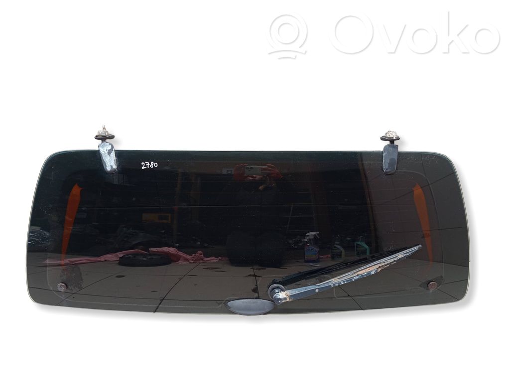 Ford Maverick Opening tailgate glass 
