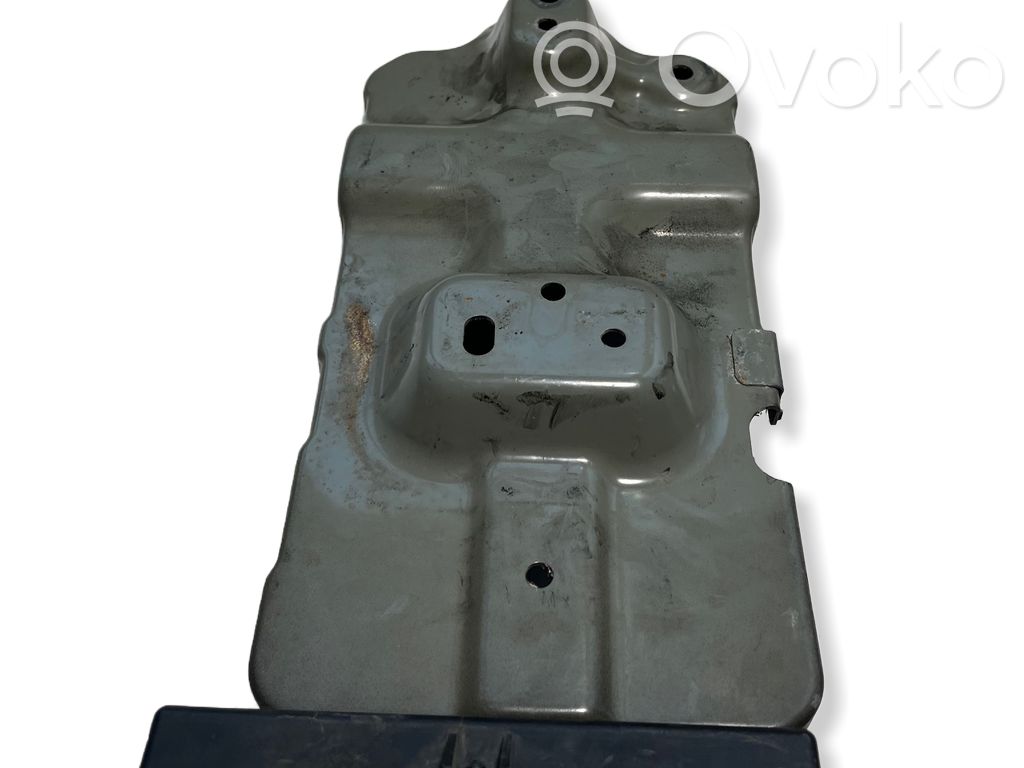 Chevrolet Captiva Battery tray 