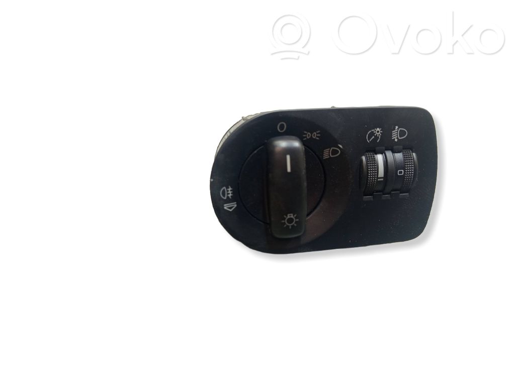 Audi A3 S3 8P Light switch 