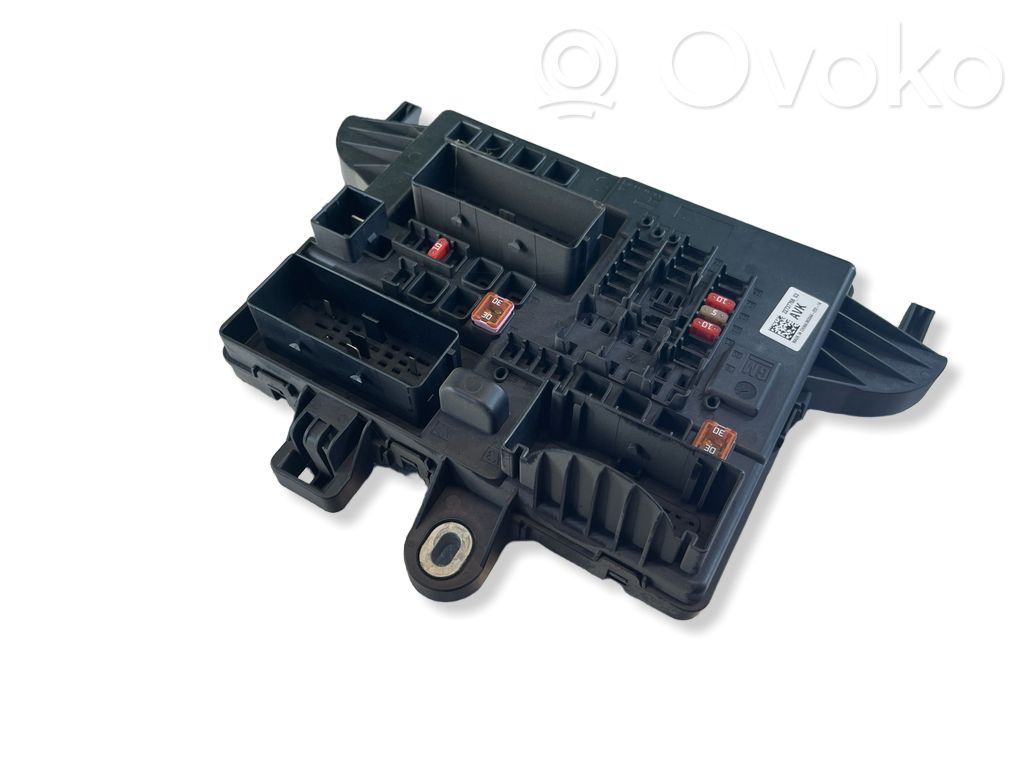 Opel Insignia A Fuse module 