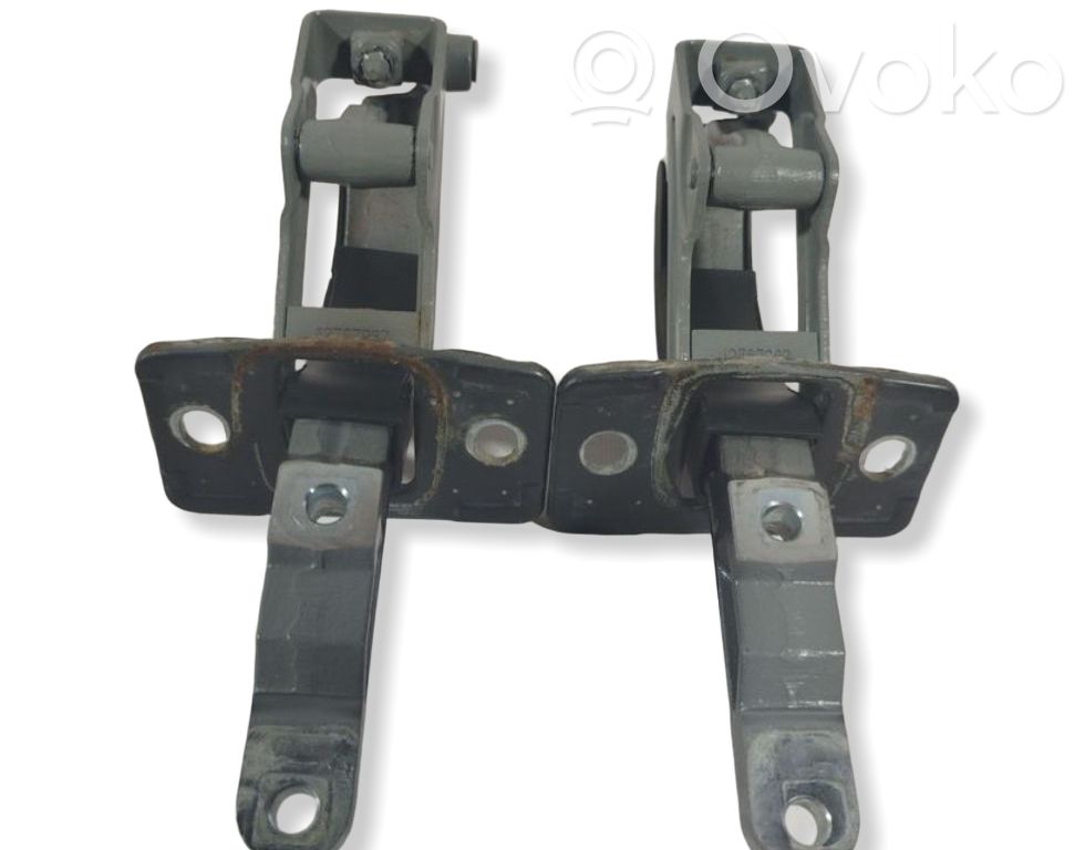 Saab 9-5 Tailgate/trunk/boot hinge 