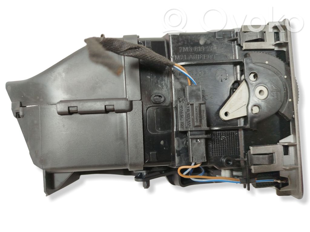 Volkswagen Sharan Dysze / Kratki środkowego nawiewu deski rozdzielczej 
