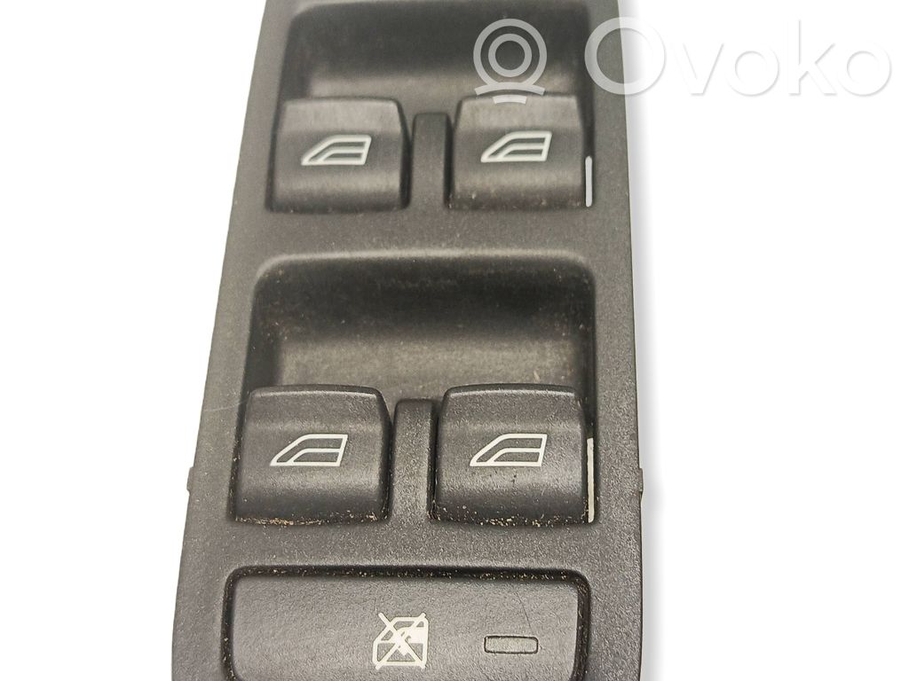Electric window control switch   30710787,30710789,30710790,03451120,037451100,30710788
