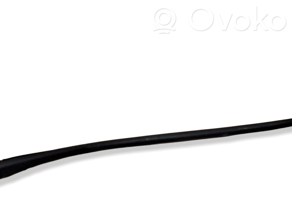 Windshield trim   9688471480