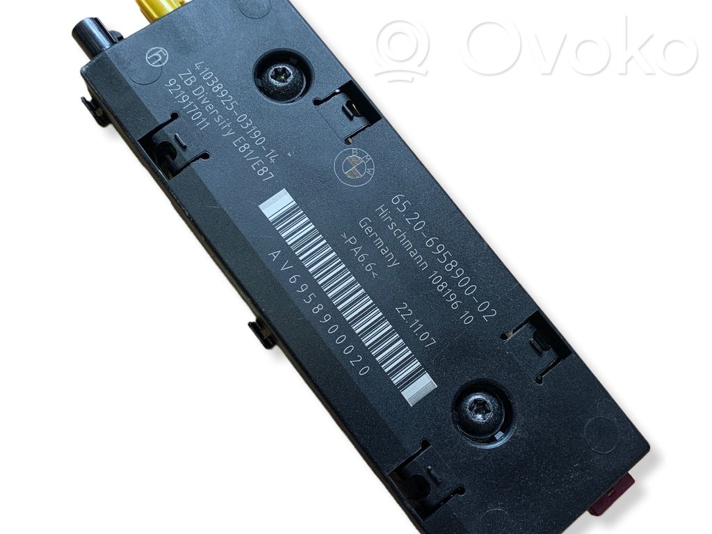 BMW 1 E81 E87 Antenos stiprintuvas 